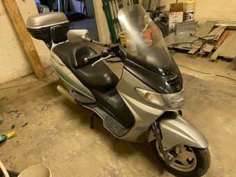 SUZUKI Burgman AN250 - 4