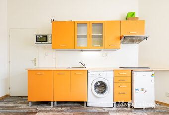 Pronájem bytu 1+kk, Orelská, Vršovice, 27 m2, 15 000 Kč / mě - 4