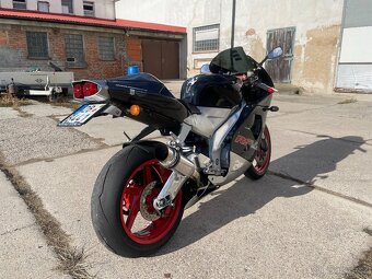 Aprilia rsv 1000mile - 4