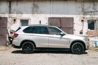 BMW X5 xDrive50i A/T - 4