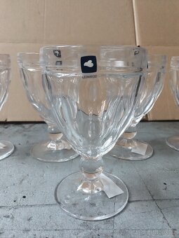 5 NOVÝCH skleniček na červené víno LEONARDO brindisi - 4