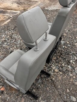 Přední sedačky 1+2 VW Caravelle T5 2013 - 4