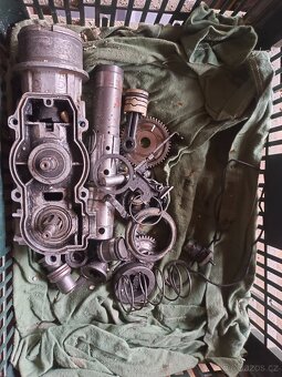 Bourací kladivo DeWALT - 4