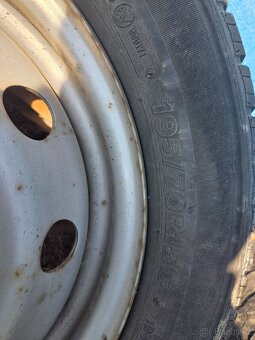 195/70R15C - 4
