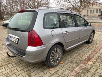 Peugeot 307 SW 2.0 HDi 2003, tažné, panorama, 7 místné,zimní - 4