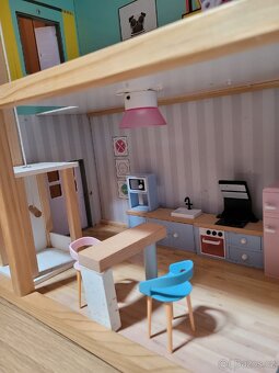 Domecek pro panenky - 4