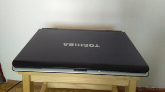 Notebook Toshiba L40 - na náhradní díly - 4