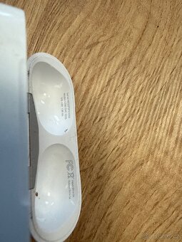 Apple AirPods Pro 1 - 4