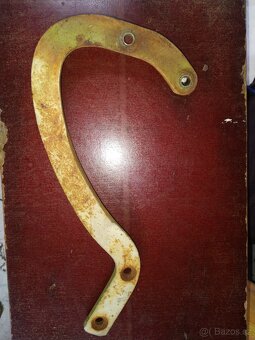 Prodám pant zadních vrat na VW T2 - 4