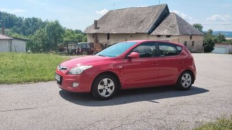 hyundai i30 1,4 16V - 4