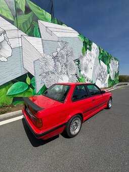 Bmw e30 318is - 4
