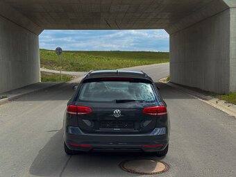 VOLKSWAGEN PASSAT 1.MAJ EL. KUFR CARPLAY SERVIS - 4
