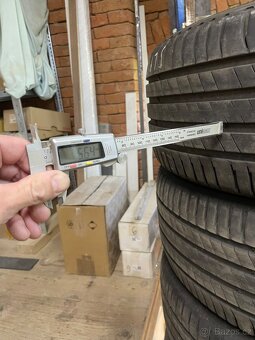 235/50R19 Michelin letní - 4