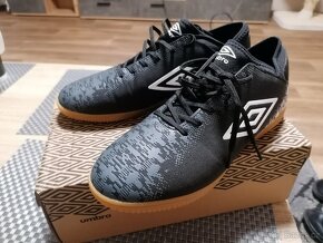 Prodám pánské salovky UMBRO - 4