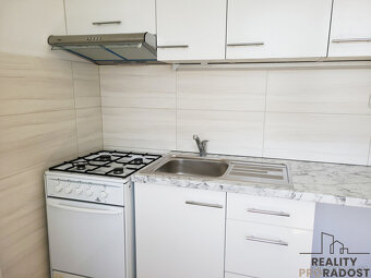 Pronájem bytu 1+1 34 m2 ,lodžie - 4
