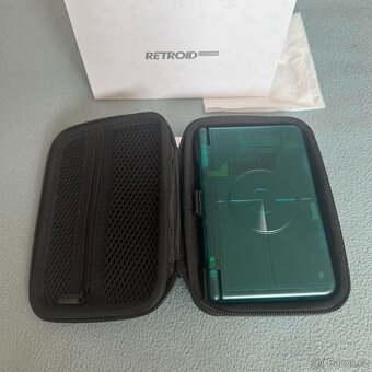 Přenosná konzole Retroid Pocket Flip 2 (2025) - 4