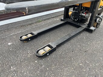 Použitý elektrický vysokozdvižný paletový vozík EMF12/25 - 4