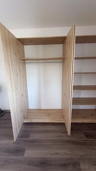 Šatní skříň - 4