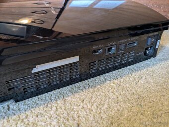 Sony PlayStation 3 60GB CECHC04 zpětně kompatibilní - 4