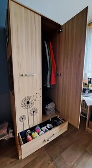 studentský nábytek - 4