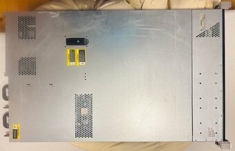 HP ProLiant DL360p Gen8 – 1× Xeon, 48 GB ECC RAM – 1U rack - 4