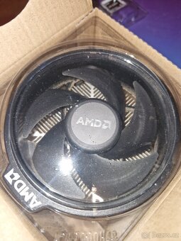 AMD Ryzen 3 1200 + základní chladič - 4