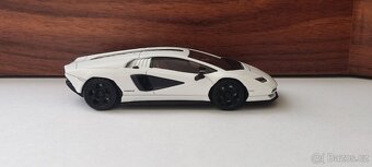 Lamborghini Countach Hotwheels Premium - 4