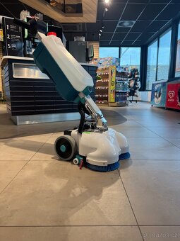 Podlahový myci stroj LIA PRO I. - 4