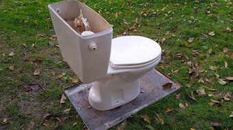 Záchodová mísa, plně funkční, dobrý stav - 4