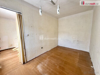 Levá část prvorepublikové vily v srdci Malvazinek - 4