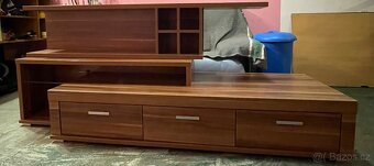 TV stolek vč. nástavby + police - 4