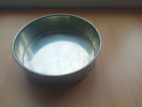 Retro rozkládací kovová forma na dort - Made in ČSSR - 4