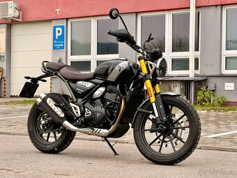 Triumph Scrambler 400 X - 4