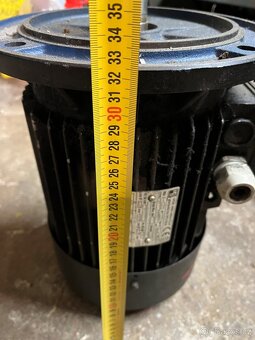Elektromotor přírubový - 4