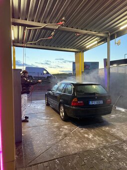 BMW E46 325xi Touring – automat, 4x4, STK do 2027 - 4