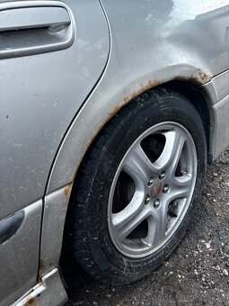 Subaru legacy 2.5 - 4