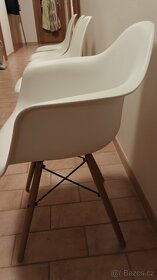 Židle  umělohmotná - 4