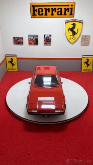 Ferrari 365 GT4 2+2 1:18 KK Scale - 4
