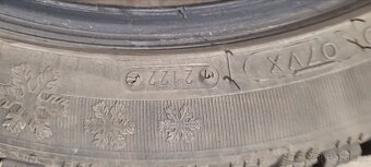 Zimní pneu 215/45 r17 - 4