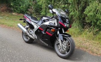 Yamaha FZR 1000 EXUP - 4