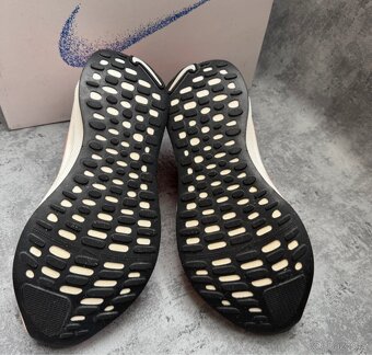 Nike InfinityRN 4, vel. 42, nové a nepoužité - 4