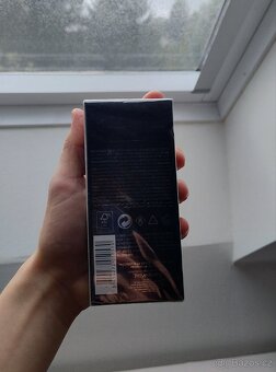 Yves Saint Laurent parfume - 4