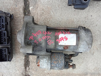 Peugeot 407 2,0 HDI náhradní díly - 4