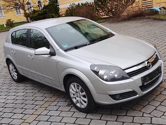 Opel Astra H Twinport Elegance - 4