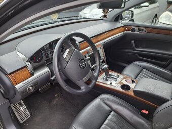 Volkswagen phaeton 3.0 tdi 4x4 havarovany predni naraznik - 4