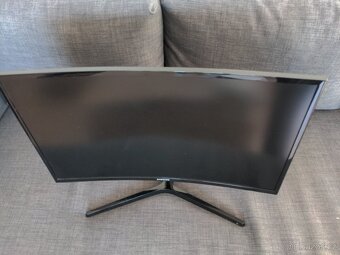 Samsung 27'' C27F390FHR zakřivený - 4