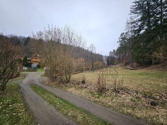 Prodej stavebního pozemku 1457 m - 4