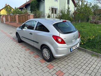 Prodám Opel Corsa 1.0 – r.v. 2007, 91 000 km, 1. maji - 4
