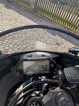 Yamaha YZF-R3 - 4