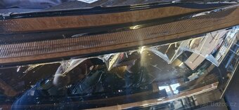 Leve predni svetlo skoda octavia IV 5e4941015 - 4